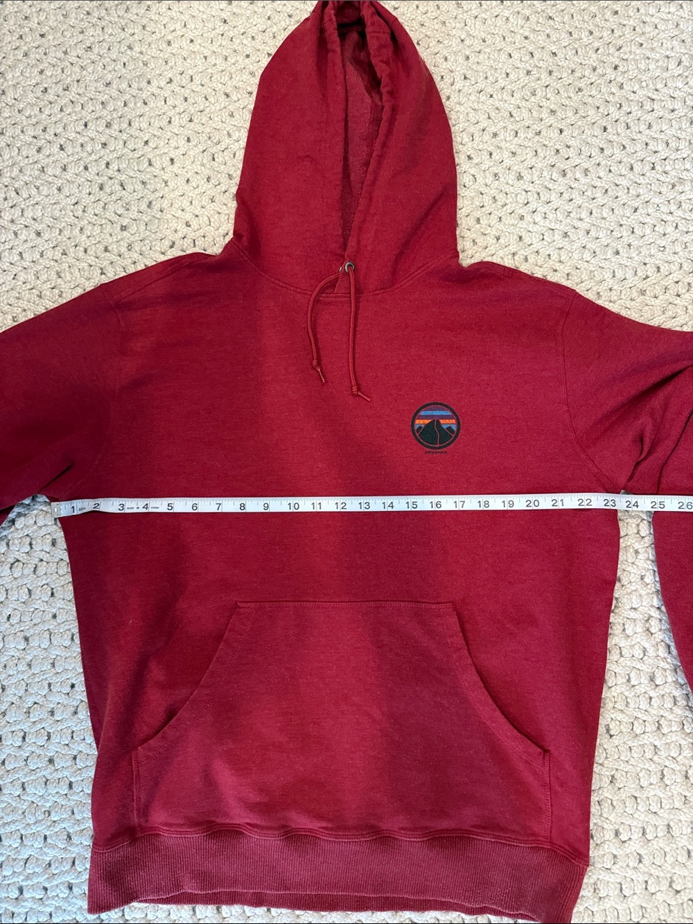 Patagonia Maroon Pullover Hoodie with Chest Patch size Large - Picture 11 of 16